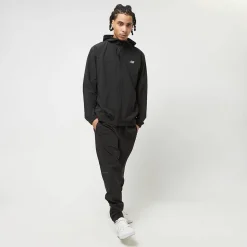 Active Stretch Woven Slim Pant