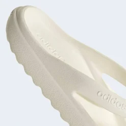 Adilette Lumia