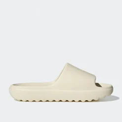 Adilette Lumia