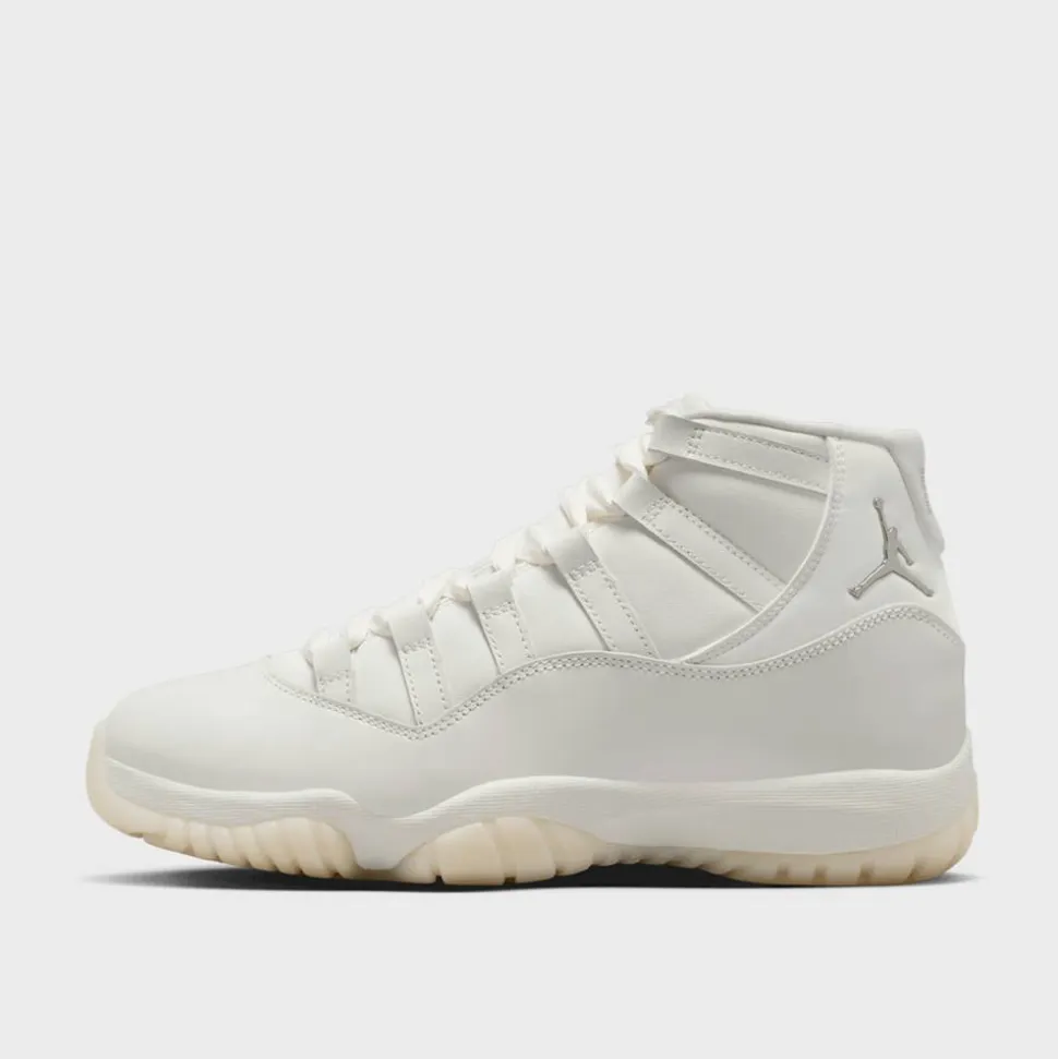 Air Jordan 11 Grand Finale