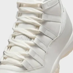 Air Jordan 11 Grand Finale