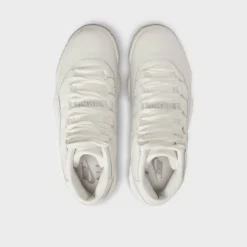 Air Jordan 11 Grand Finale