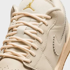 Air Jordan 1 Low SE