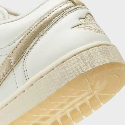 Air Jordan 1 Low SE