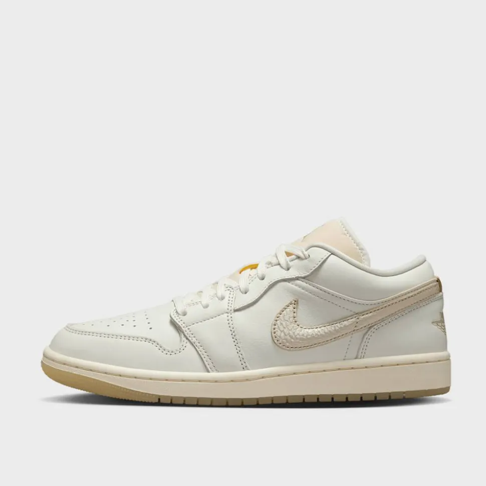 Air Jordan 1 Low SE