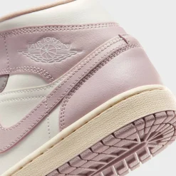 Air Jordan 1 Mid