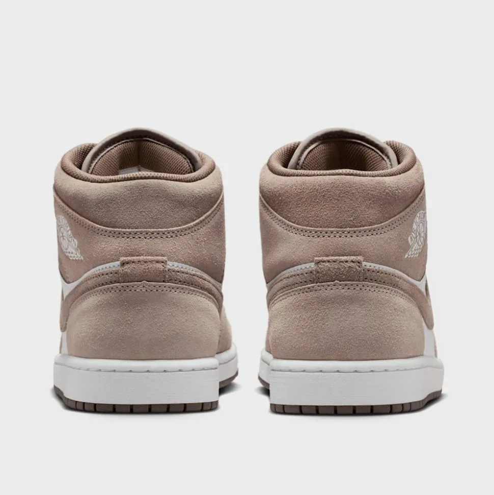 Air Jordan 1 Mid