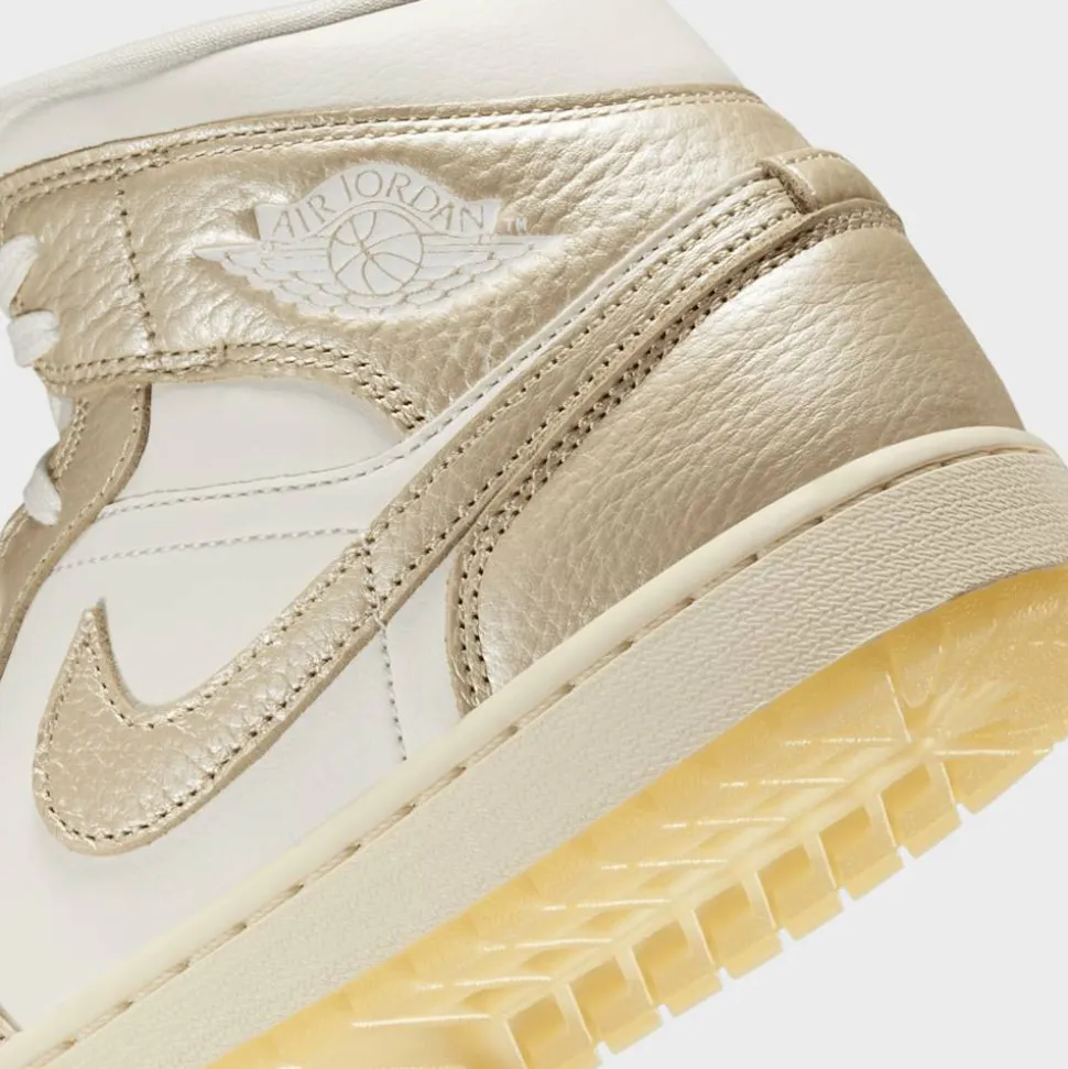 Air Jordan 1 Mid Se V2