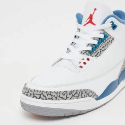 Air Jordan 3 Retro “True Blue”