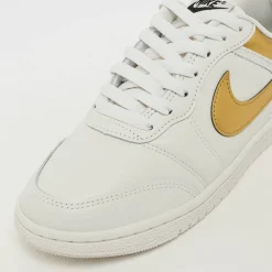 Air Jordan Skyline Low
