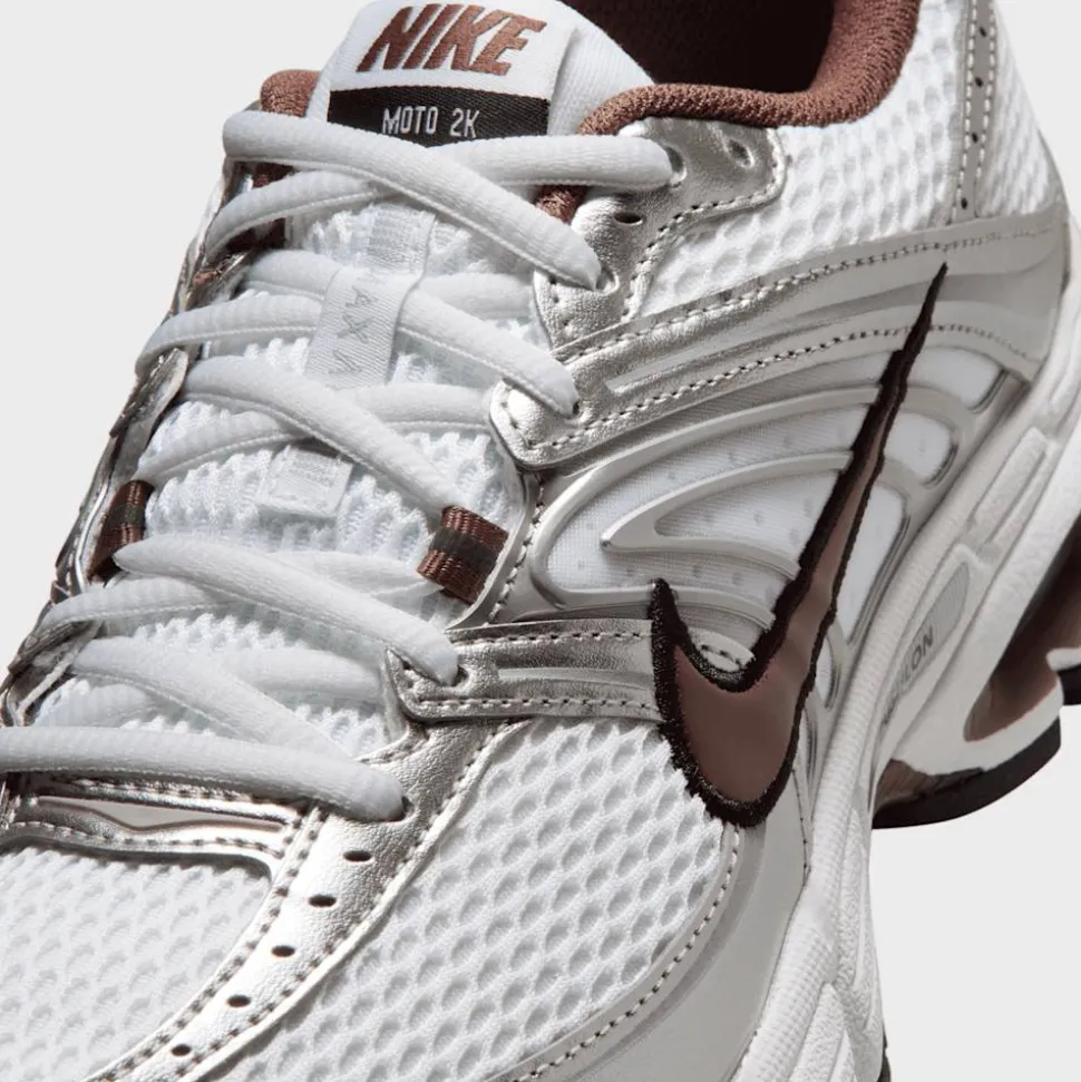Air Max Moto 2K