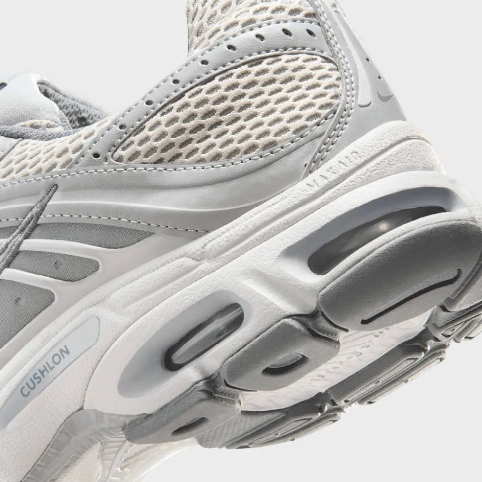 Air Max Moto 2K
