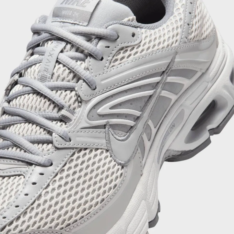 Air Max Moto 2K