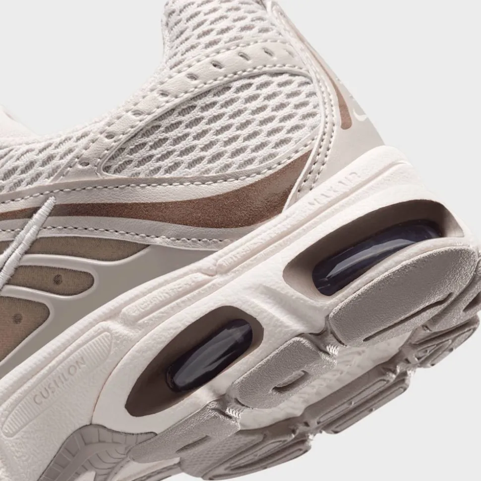 Air Max Moto 2K (GS)