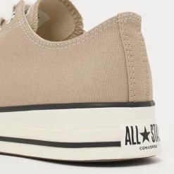 Chuck Taylor Throwback