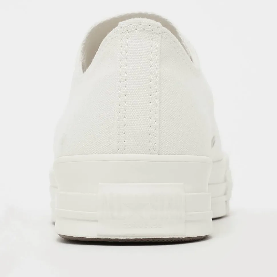 Chuck Taylor Throwback