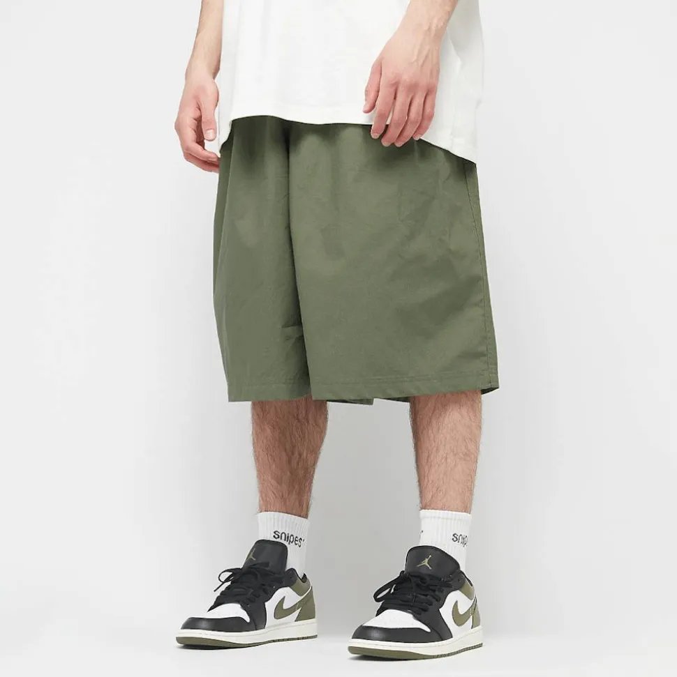 Club Seoul Short Oversized