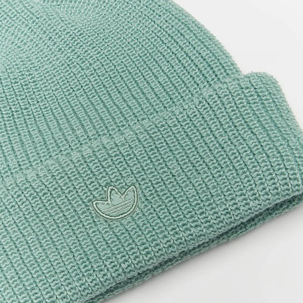 Con Short Beanie