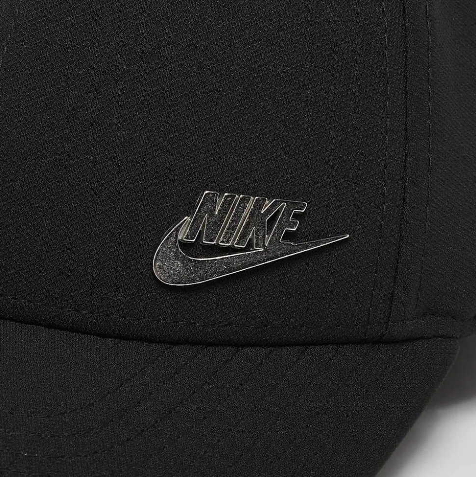 Dri-FIT Club Structured Metal Logo Cap