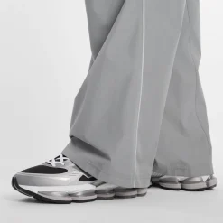 Elusive Shell Pant