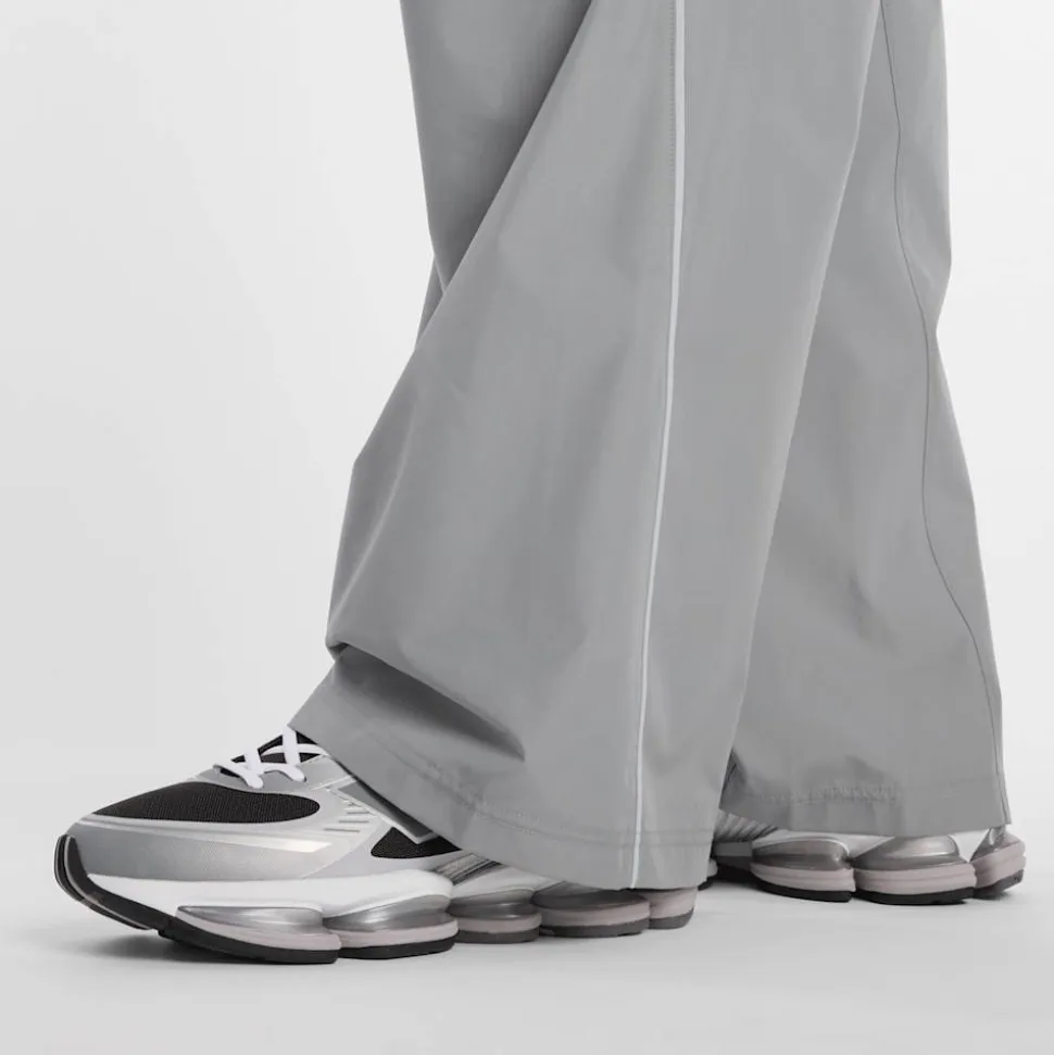 Elusive Shell Pant