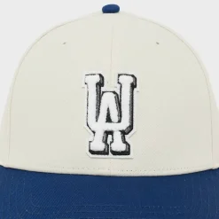 Essential Snapback