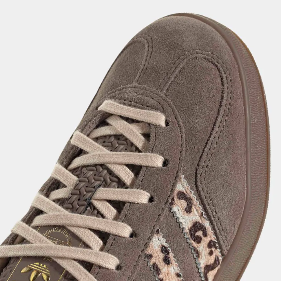 Gazelle Indoor