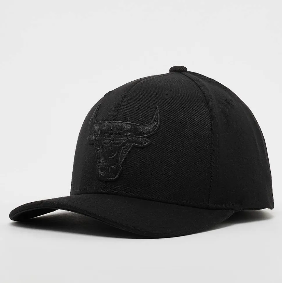 NBA Classic Red Tonal Snapback Chicago Bulls