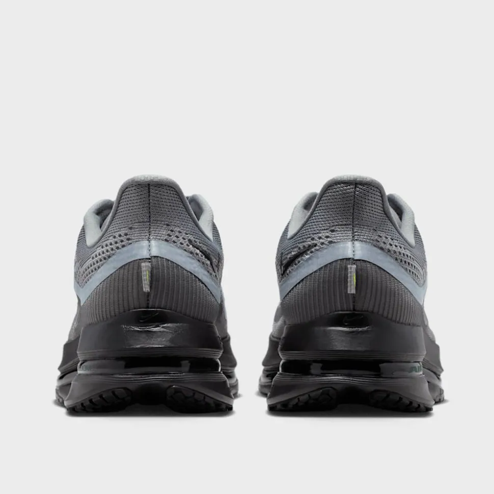 Nike Pegasus Premium