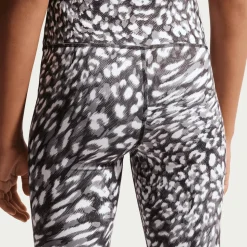 One Dri-FIT Flared Leggings