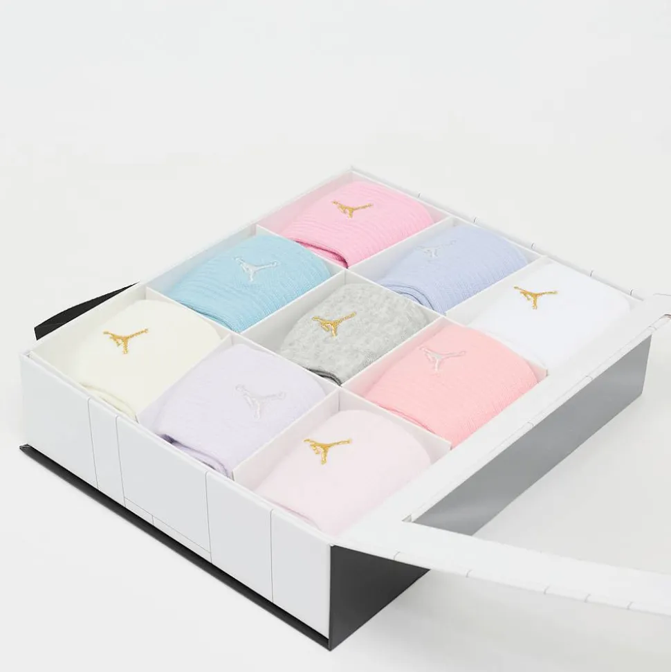 9 PACK - Holiday Crew Gift Box