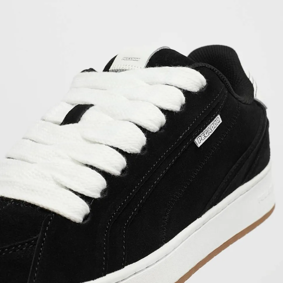Shadow Skate Low