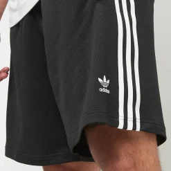 Short AS