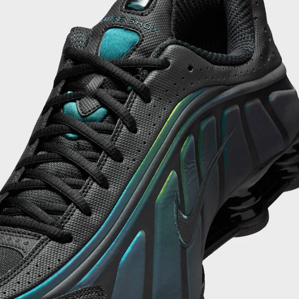 Shox R4