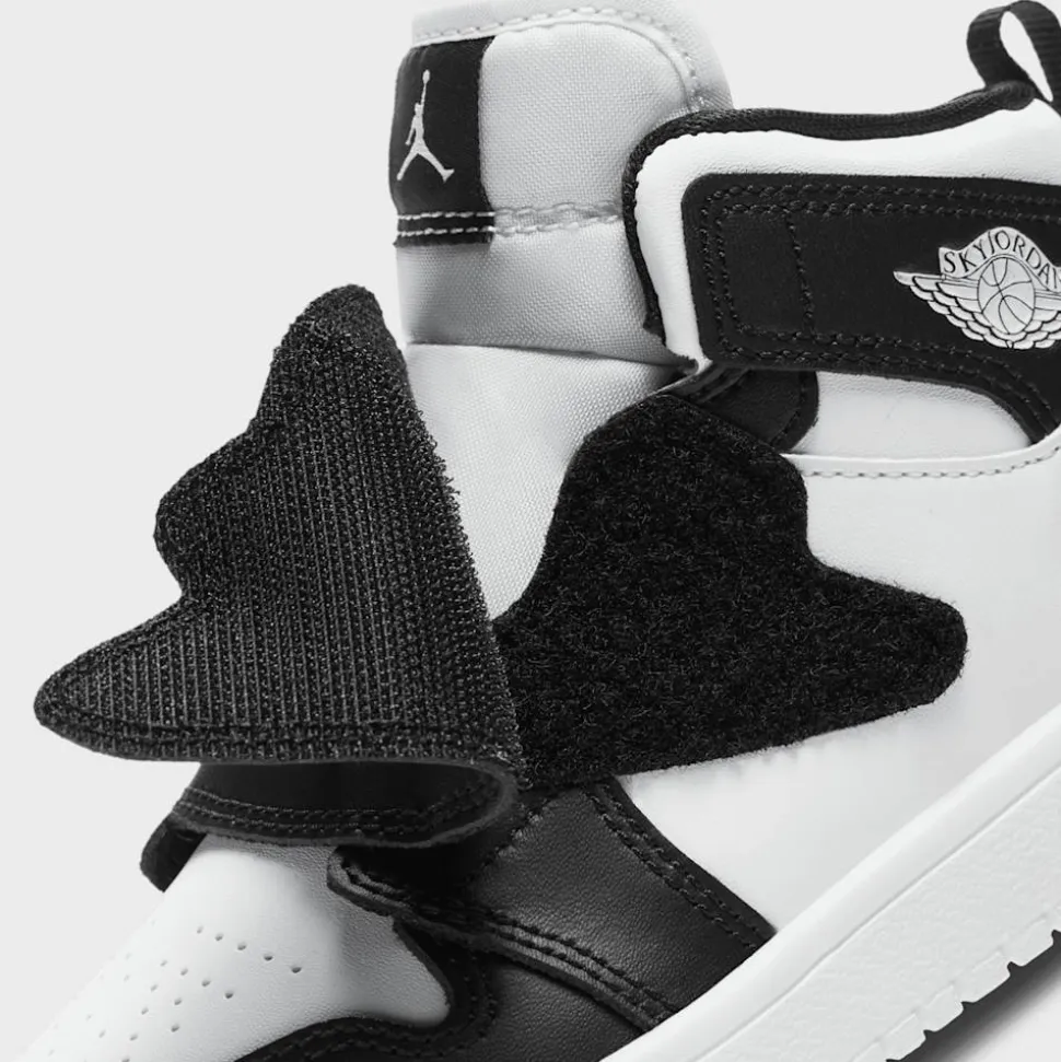 Sky Jordan 1 SE Kinder
