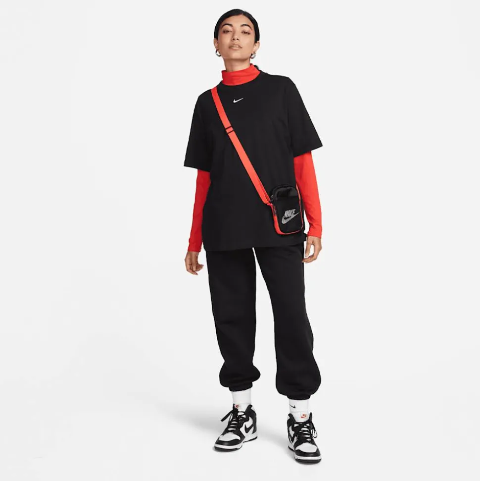 Sportswear Essential Tee LBR