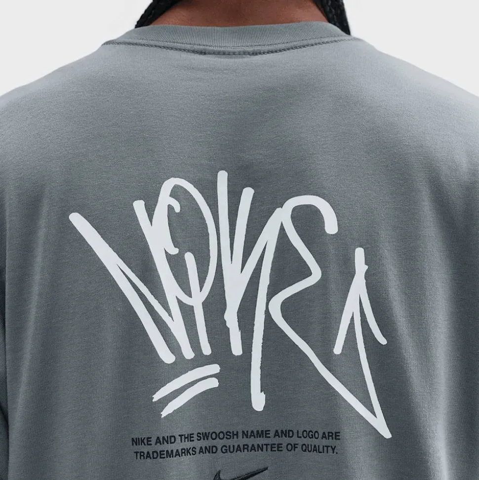 Sportswear Graphics T-Shirt