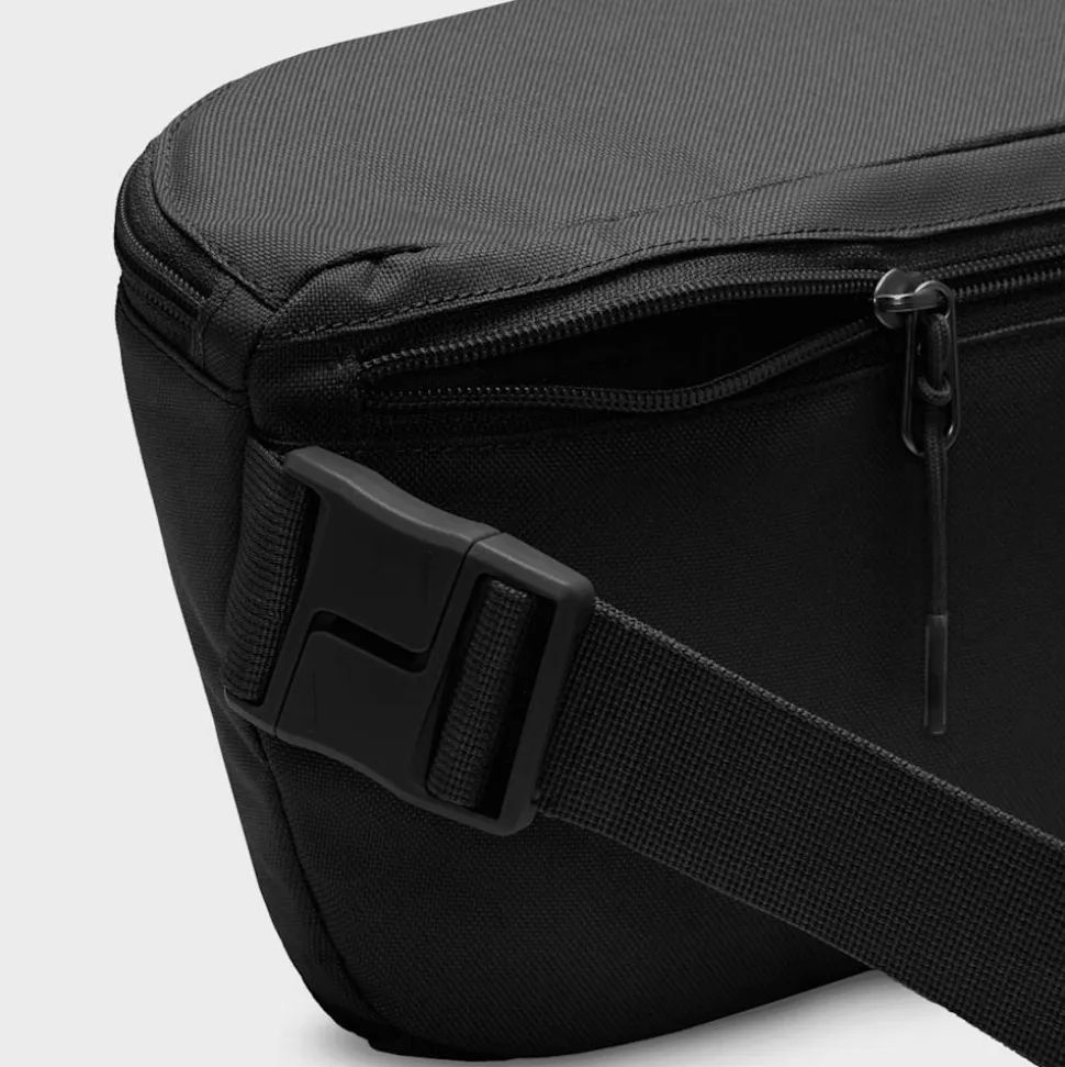 Sportswear Heritage Hip Pack