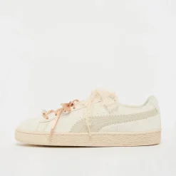 Suede Bloom