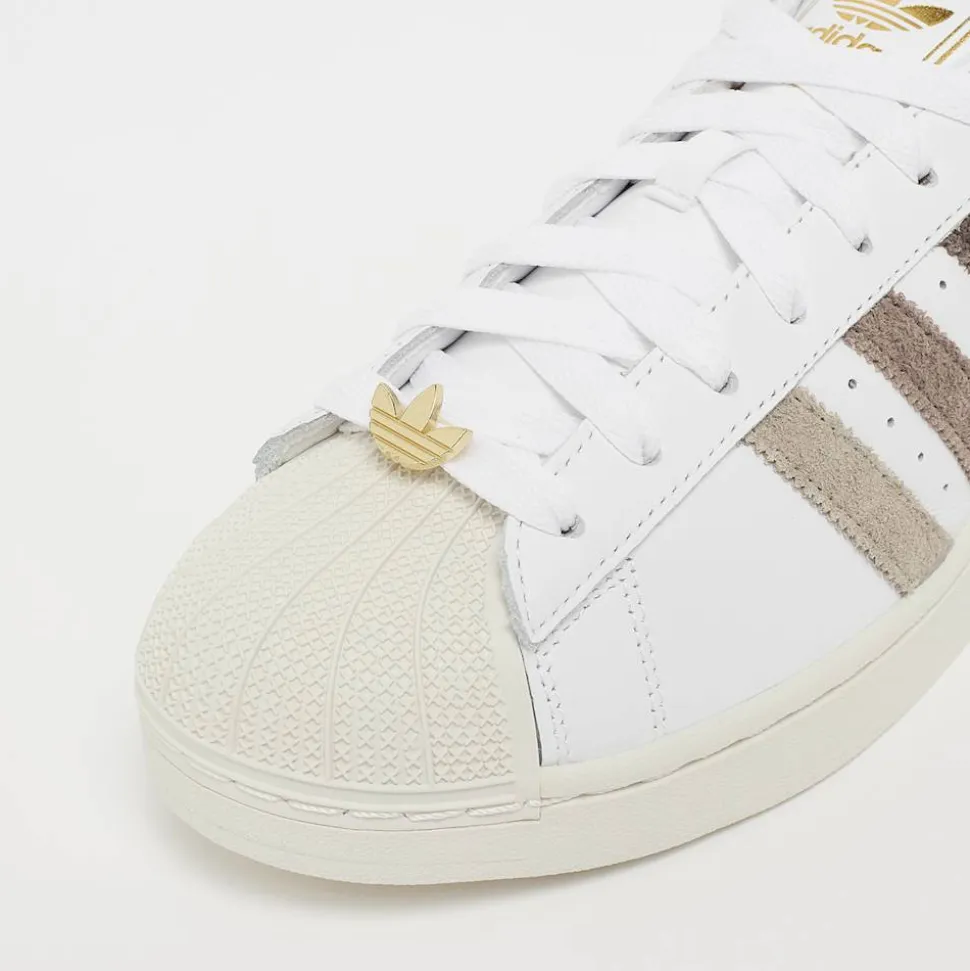 Superstar II