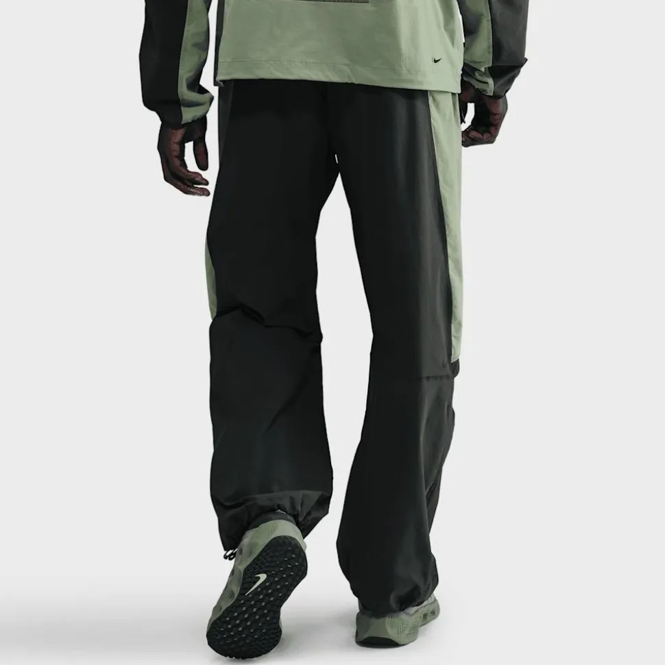 Tech Dri-FIT Woven Color-Block Oversized Pants