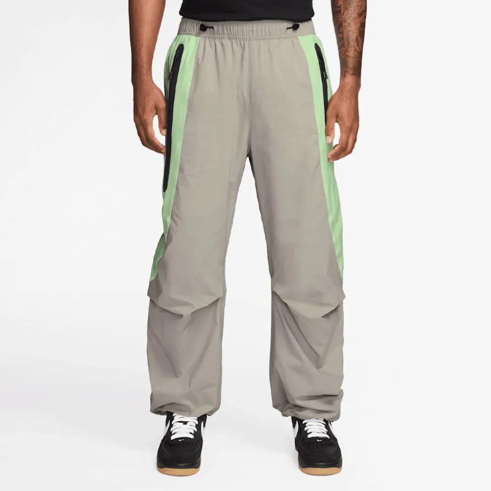 Tech Woven Pro Oversized Pant