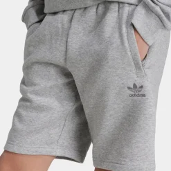 Trefoil Short
