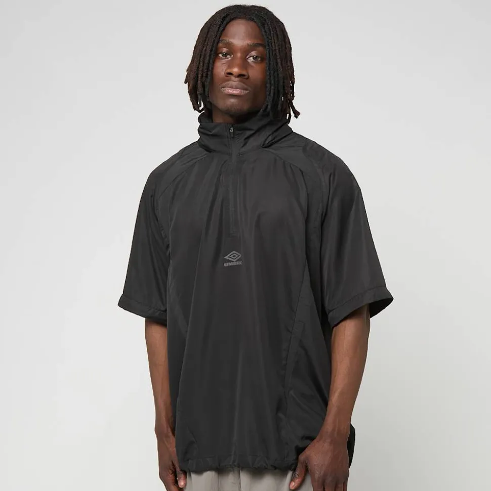 Zip Off Sleeve Wind Jacket